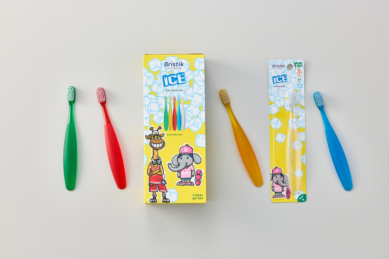 Bàn Chải Đánh Răng Bristik ICE Step 2 Cho Bé – Màu Xanh Dương